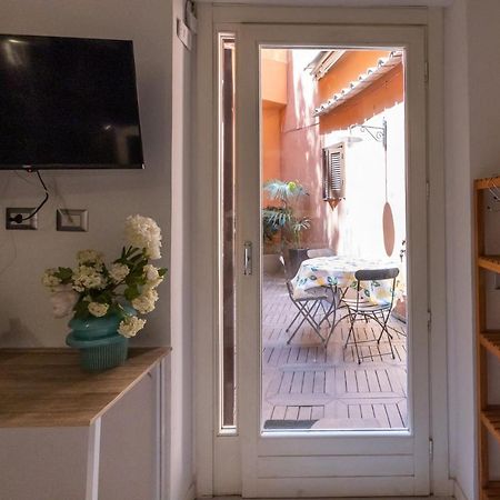 Rione Monti Studio Apt With Private Garden Roma Dış mekan fotoğraf