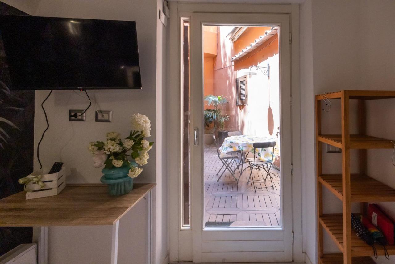 Rione Monti Studio Apt With Private Garden Roma Dış mekan fotoğraf